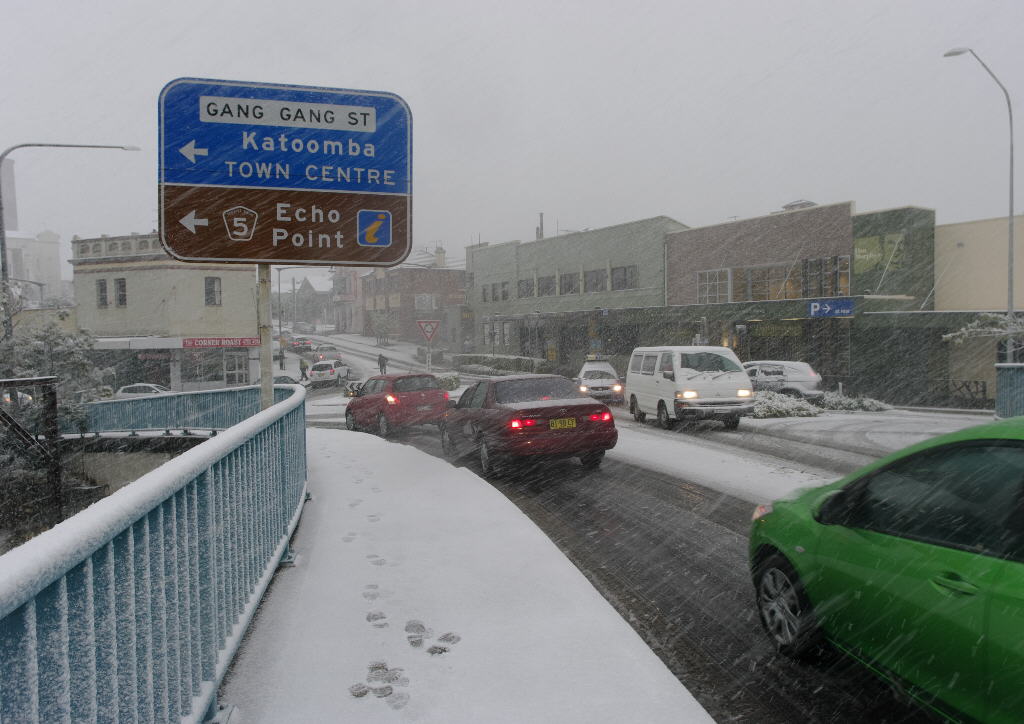 Spring snowfall Katoomba